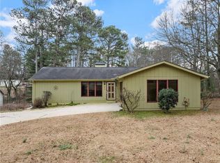 4812 Bentwood Dr, Oakwood, GA 30566