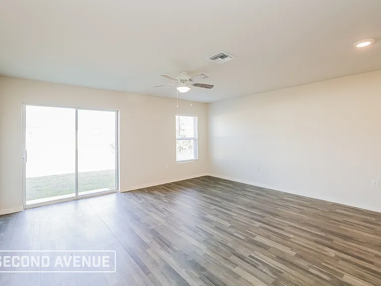1025 Halby Ave S — Photo 10