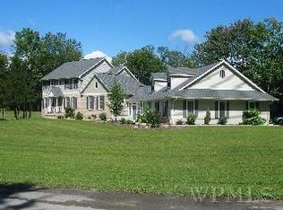 71 Cedar Valley Rd, Poughkeepsie, NY 12603