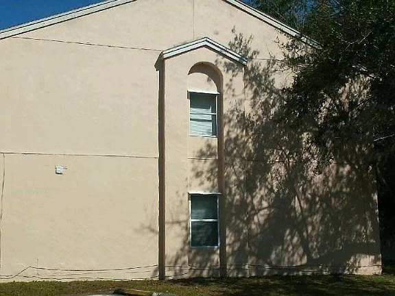 2nd image of 50 Cordona Dr APT A