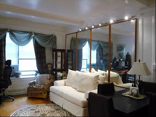 Sold by Akam Sales and Brokerage | media 16