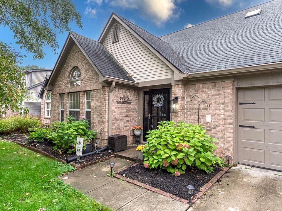 1st image of 19573 Creekview Dr