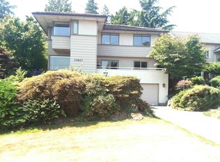 10627 Durland Ave NE, Seattle, WA 98125