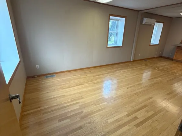 MP -LaMoure Apartments - 6 plex, 19 1st Ave SE #Mp-19-1, Lamoure, ND 58458