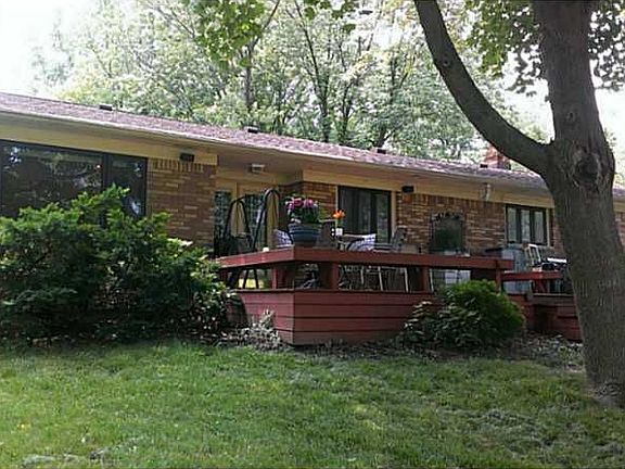 3rd image of 5350 E 62nd St