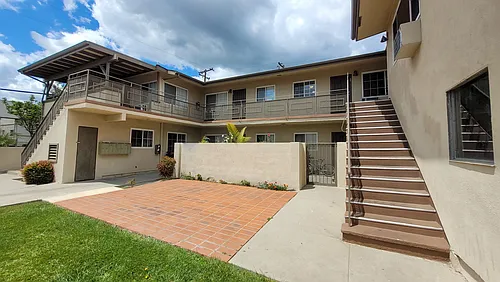 Upstairs Vacancy in West La Habra! Photo 1 Upstairs Vacancy in West La Habra! Photo 1