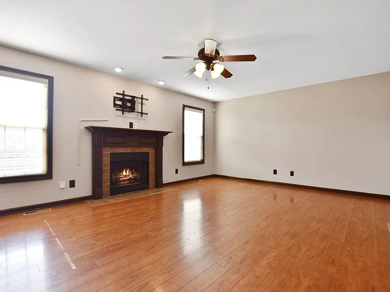 1240 Chinook Cir — Photo 8