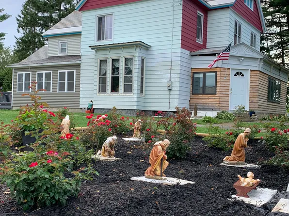 (undisclosed Address), Gansevoort, NY 12831