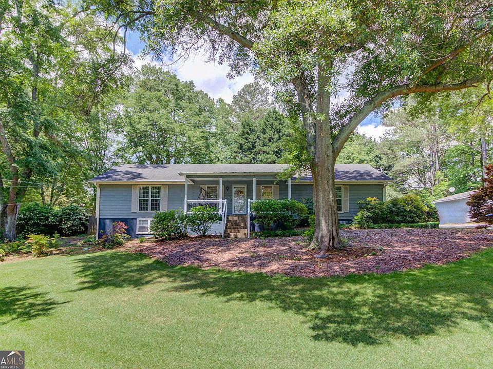 1st image of 1588 Peachtree Cir