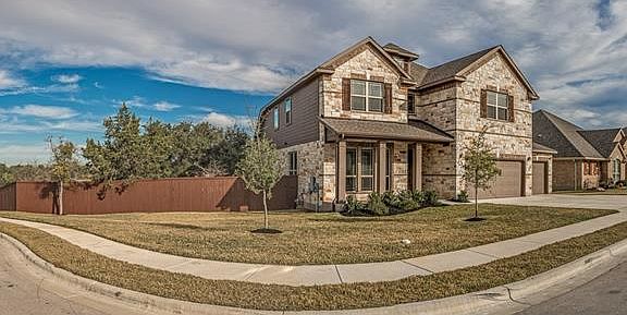 5th image of 128 Lake Mineral Wells Dr