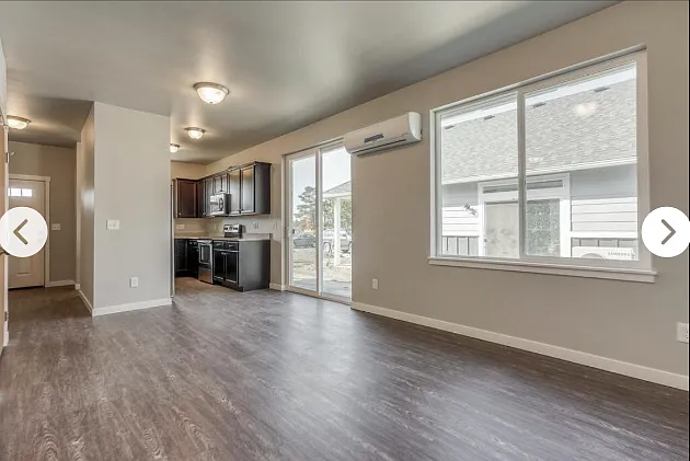 Building Photo - 404 B St #101