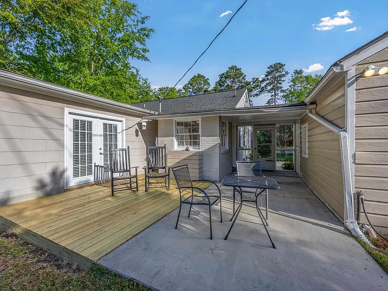2918 Delano Dr — Photo 23