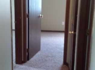 702 Terrill Rd APT 8, Menomonie, WI 54751