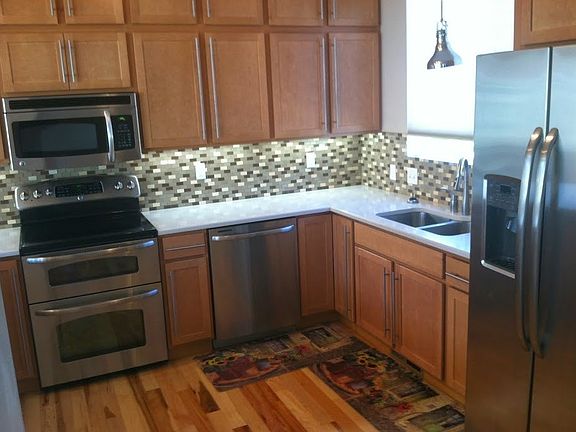 Modern Full Kitchen with Bar Seating