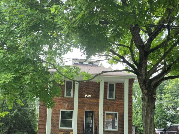 320 E Maple St, Liberty Center, OH 43532