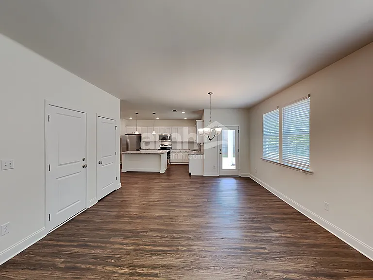 412 Tributary Ln — Photo 5