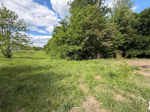 2nd image of 316 Wiley Town Rd