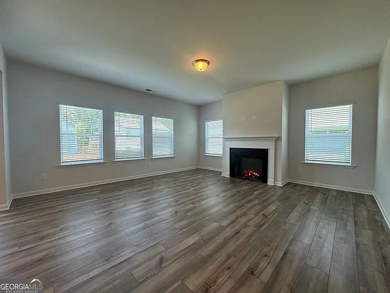 124 Sycamore Ln — Photo 14
