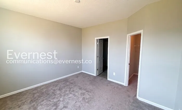 89 Hutchison St — Photo 7