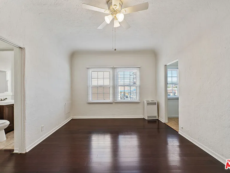 5320 W Olympic Blvd #23 — Photo 10