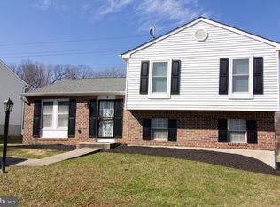 9 Elderberry Ct, Catonsville, MD 21228