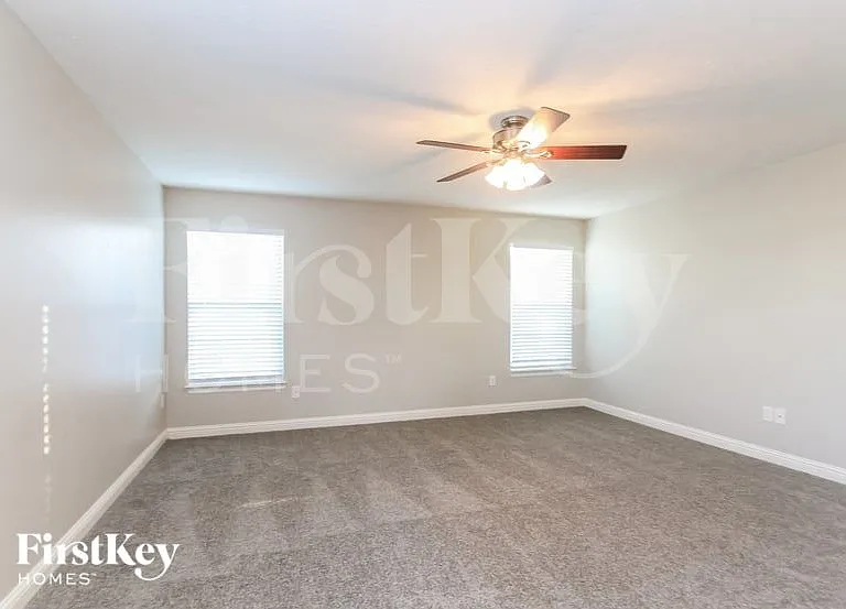 1301 Old Heritage Pl — Photo 11