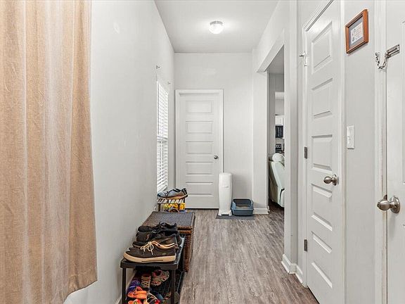 4th image of 293 Claudia Drive