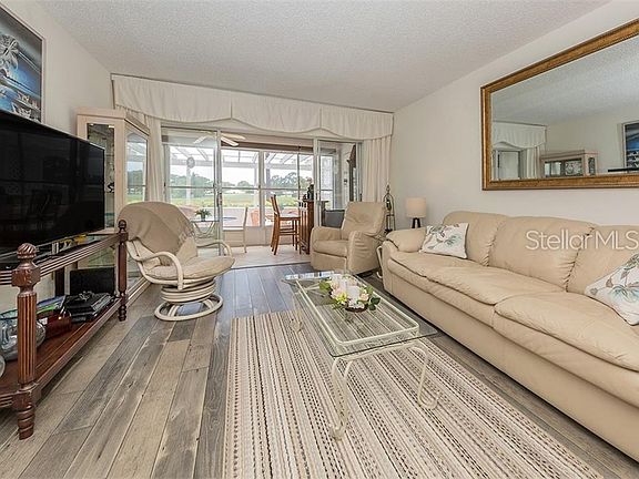 4th image of 437 Cerromar Ln Unit 323