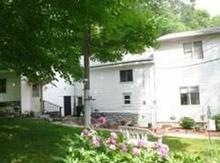 240 Russia Rd, Oak Ridge, NJ 07438