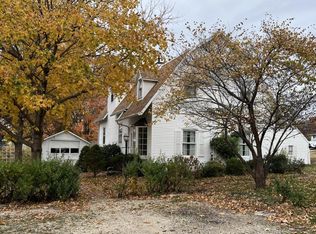 204 SE 1st Ave, Galva, IL 61434