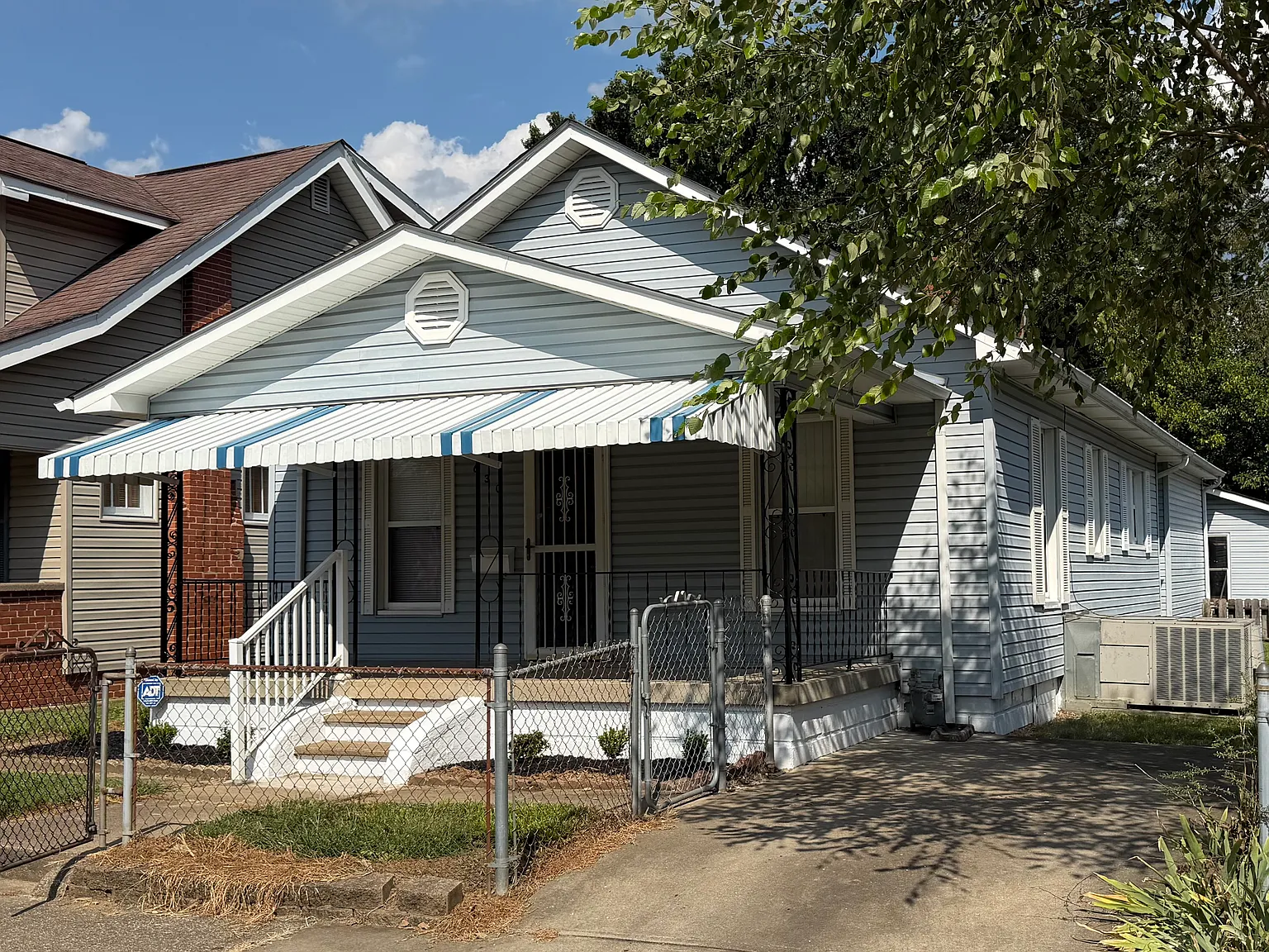 3 bed, 1200 sqft, $1,275 — Photo 1