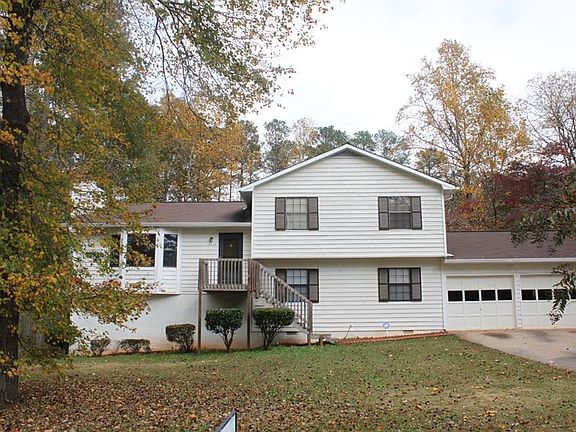 2nd image of 2413 Chablis Ct
