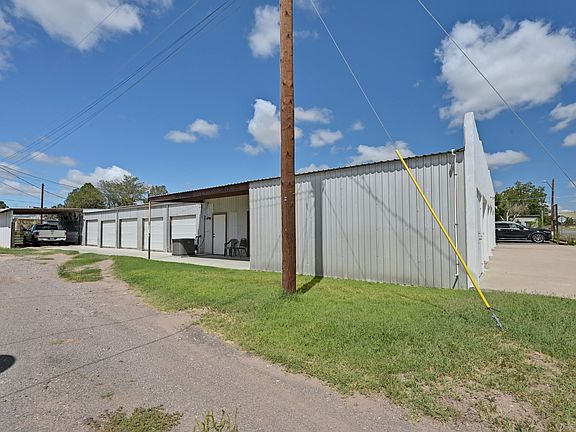 4th image of 905 W San Antonio St