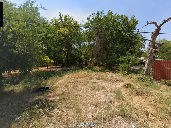 115 Bertha St, Wills Point, TX 75169