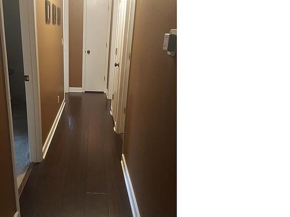 3rd image of 1507 Hillside Dr