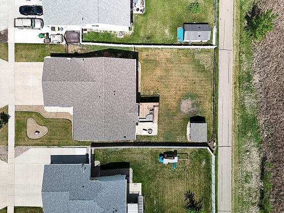 4th image of 3307 Frost Ln
