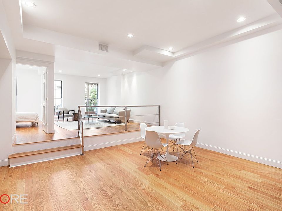 1st image of 220 E 5th St #4