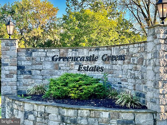 2nd image of LOT 61 Castlegreen Dr