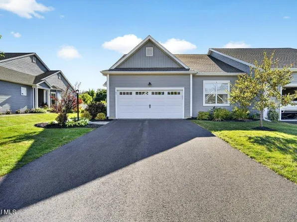 41 Wiggins Drive, Ballston Spa, NY 12020