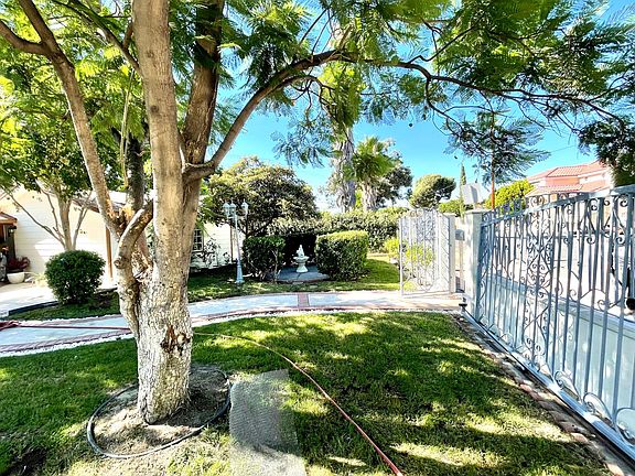 2nd image of 8049 Bellaire Ave