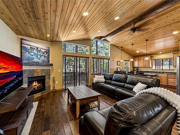 3rd image of 877 Northwood Blvd #2