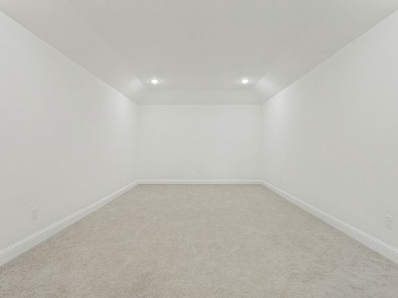2nd image of 465 Willowmore Dr #465