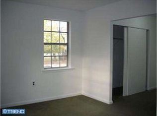 812 South Ave APT H7, Secane, PA 19018