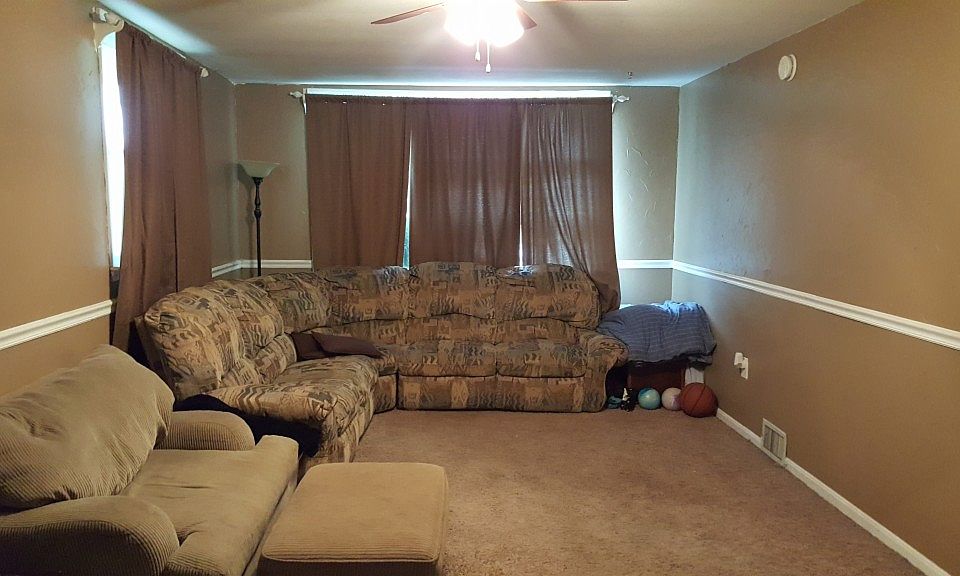 2nd image of 108 Lawson St