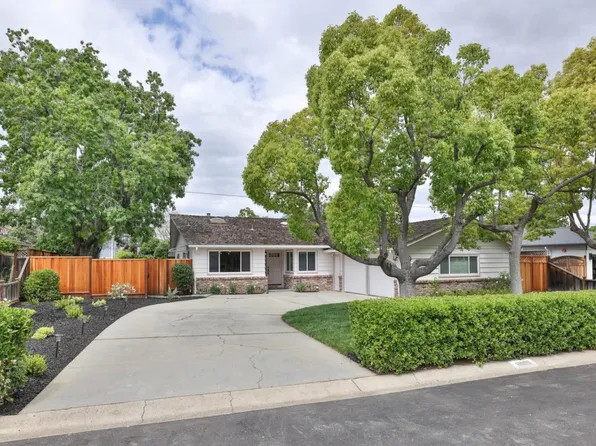 19089 Brookhaven Dr, Saratoga, CA 95070