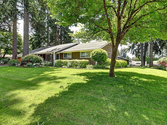 2nd image of 8908 NE 113th Ct