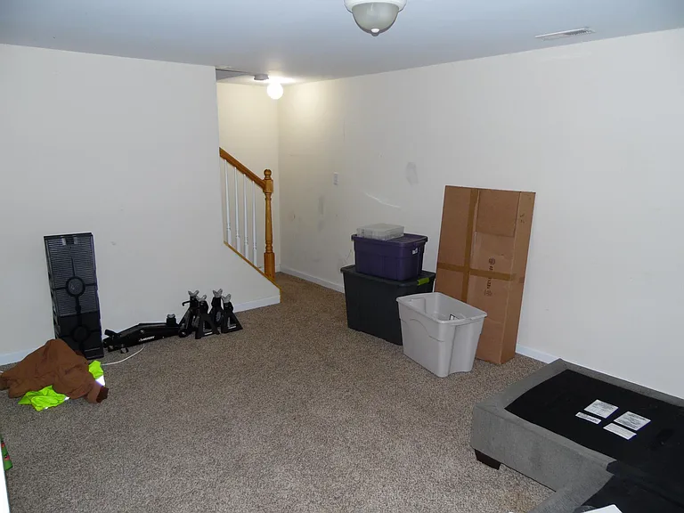1336 Sabrina Ct — Photo 6
