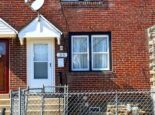33 Mermont Cir, Darby, PA 19023