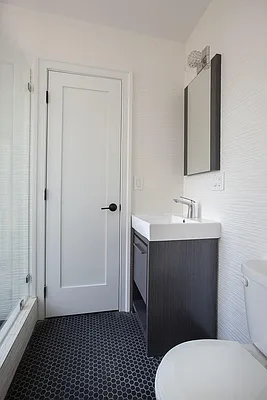 Rented by Platinum Forbes Global Properties | media 15