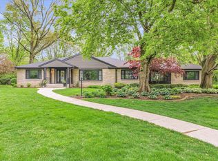 32 Greencroft Dr, Champaign, IL 61821